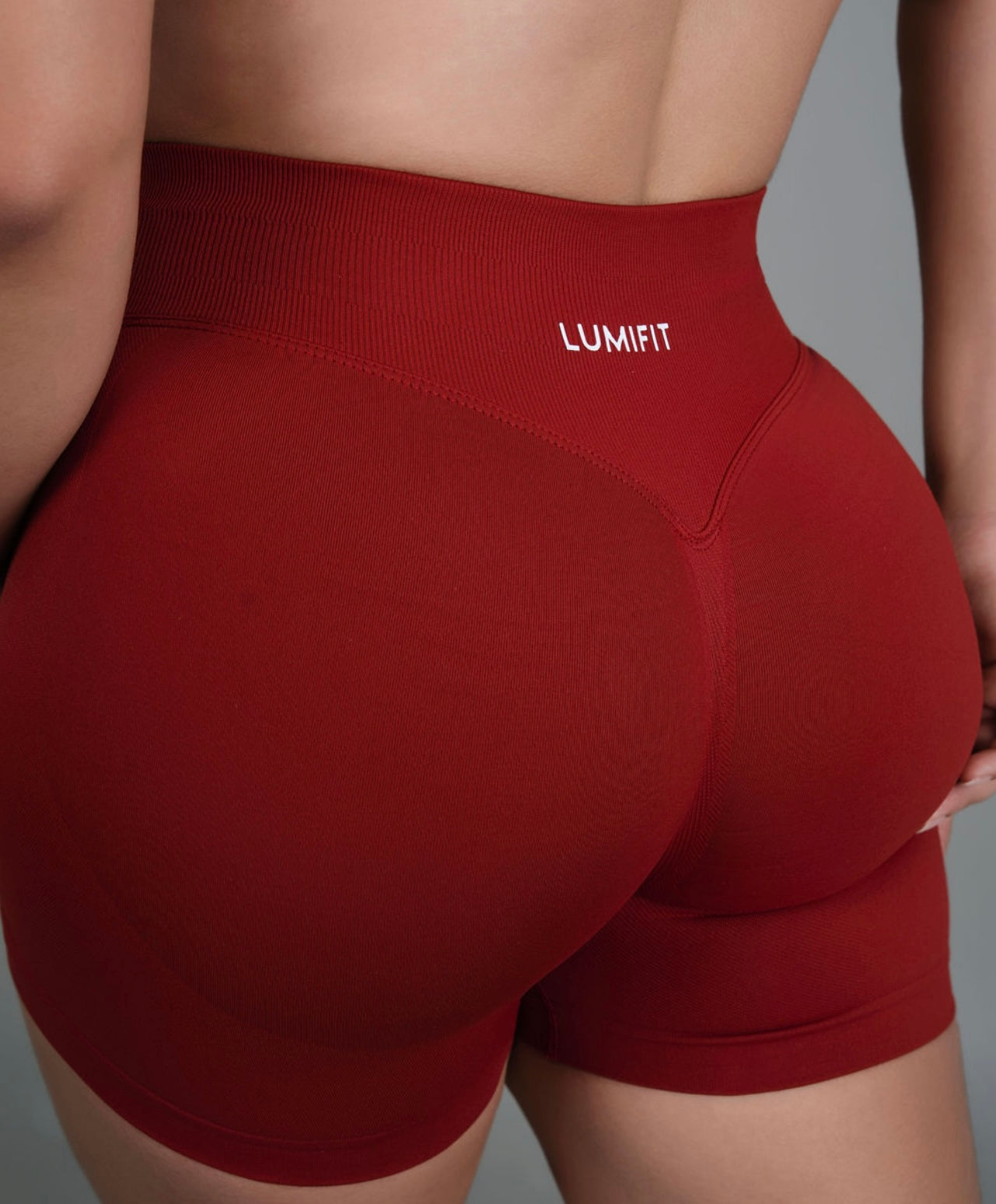 Contour Short - Velvet